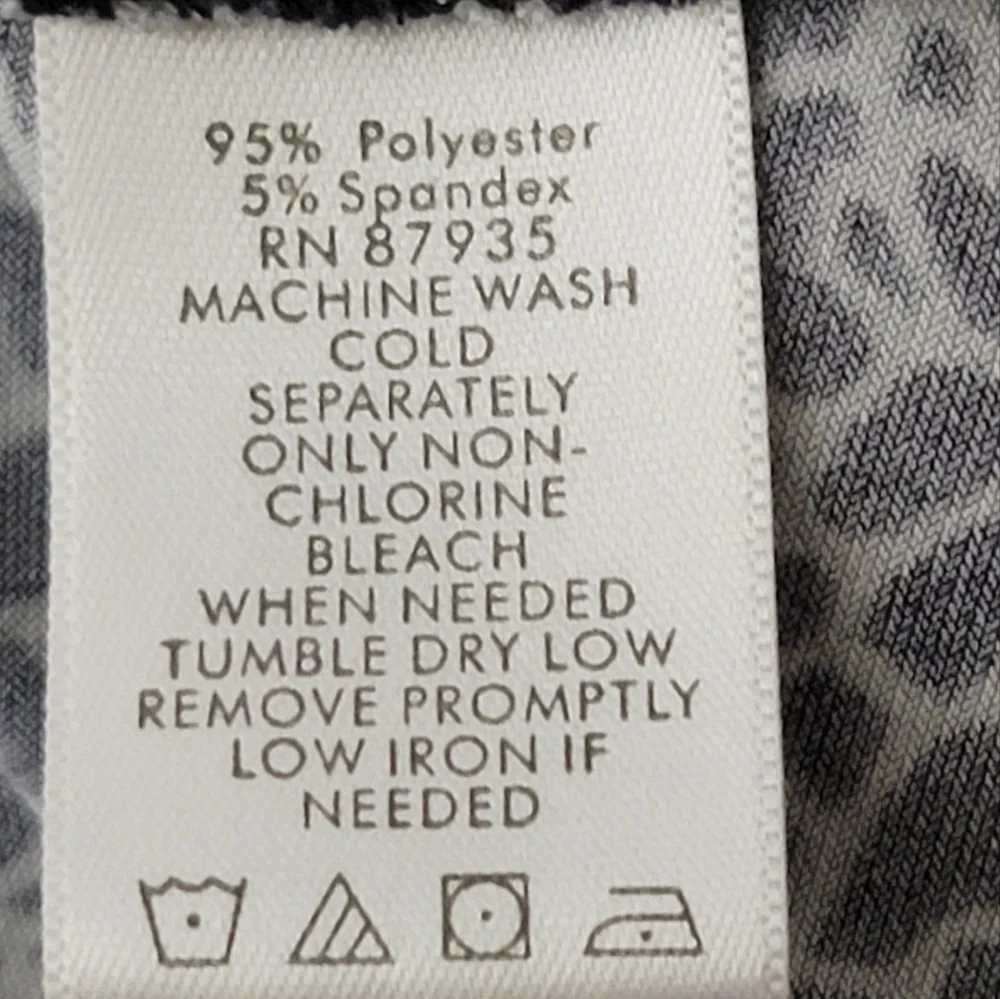 Dialogue faux wrap pleated long sleeve v neck dress size XS - Picture 7 of 8